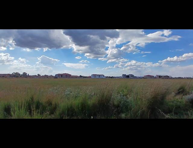 1,000M² VACANT LAND FOR SALE IN RIVERSDALE